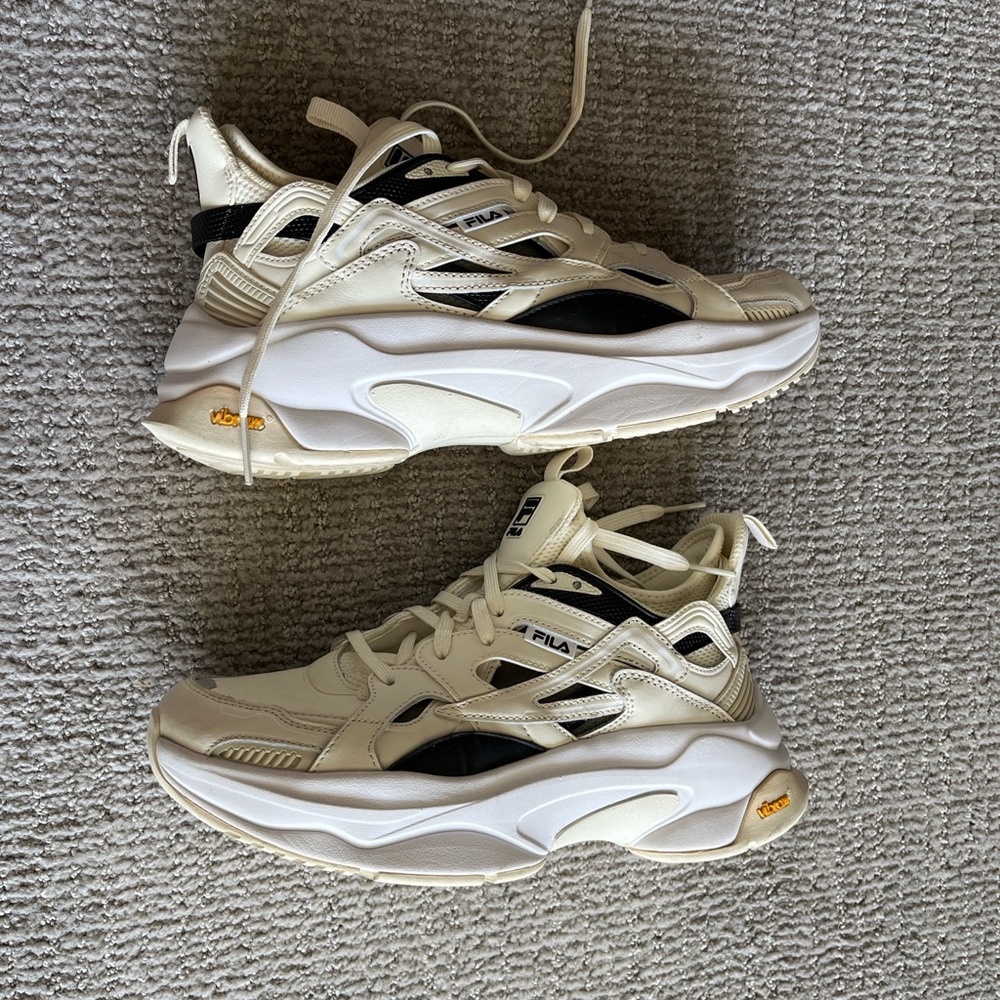 FILA HALLASAN HIGH TOP SNEAKERS